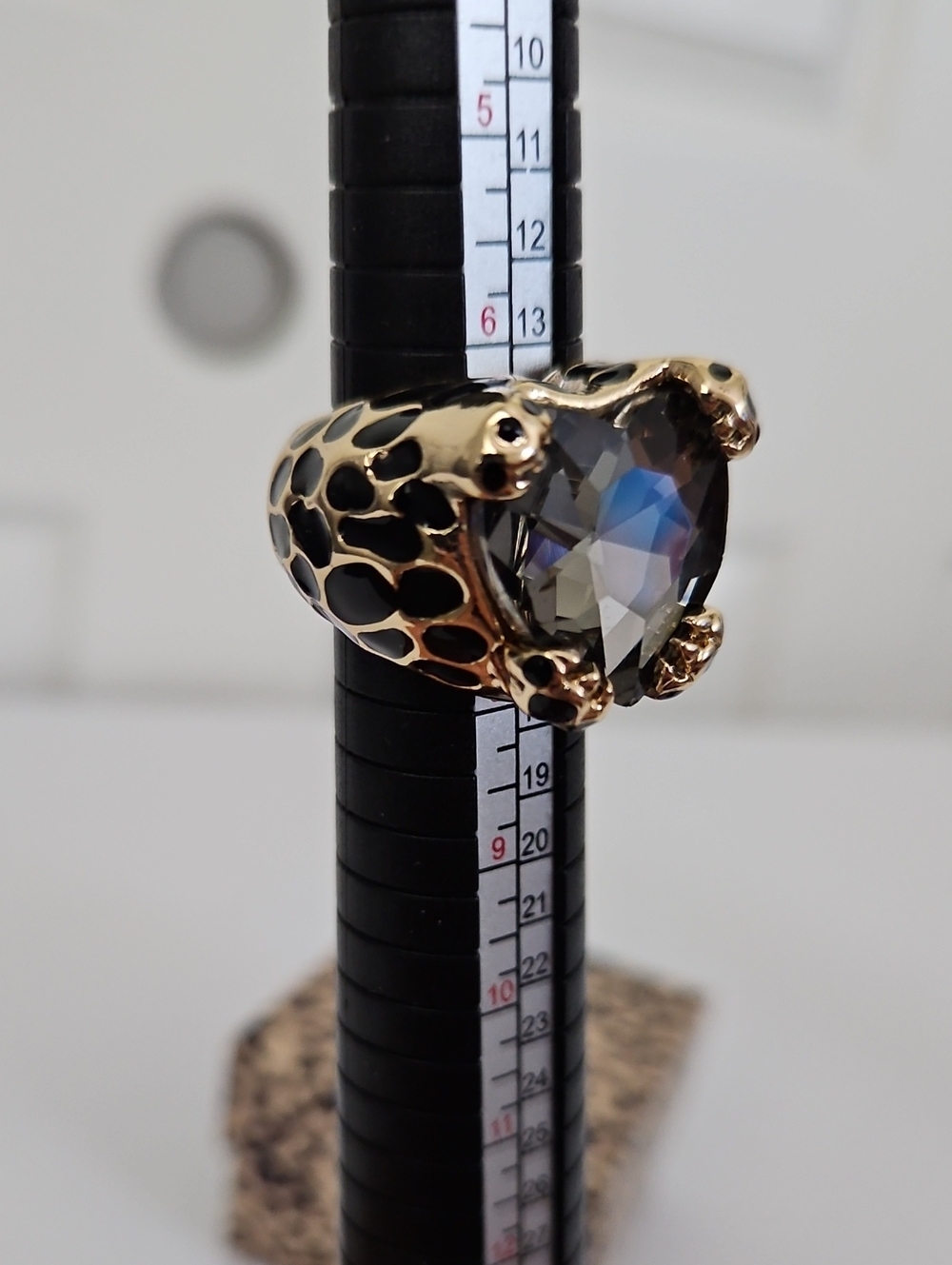 Betsey Johnson NWT Cocktail Ring - Picture 5 of 7